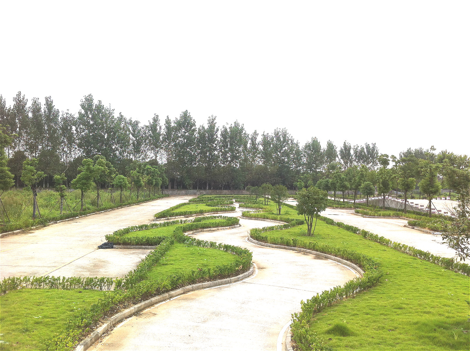 交院驾校训练场地现已提档升级，完全模拟考场设置，是您当仁不让的学驾好选择