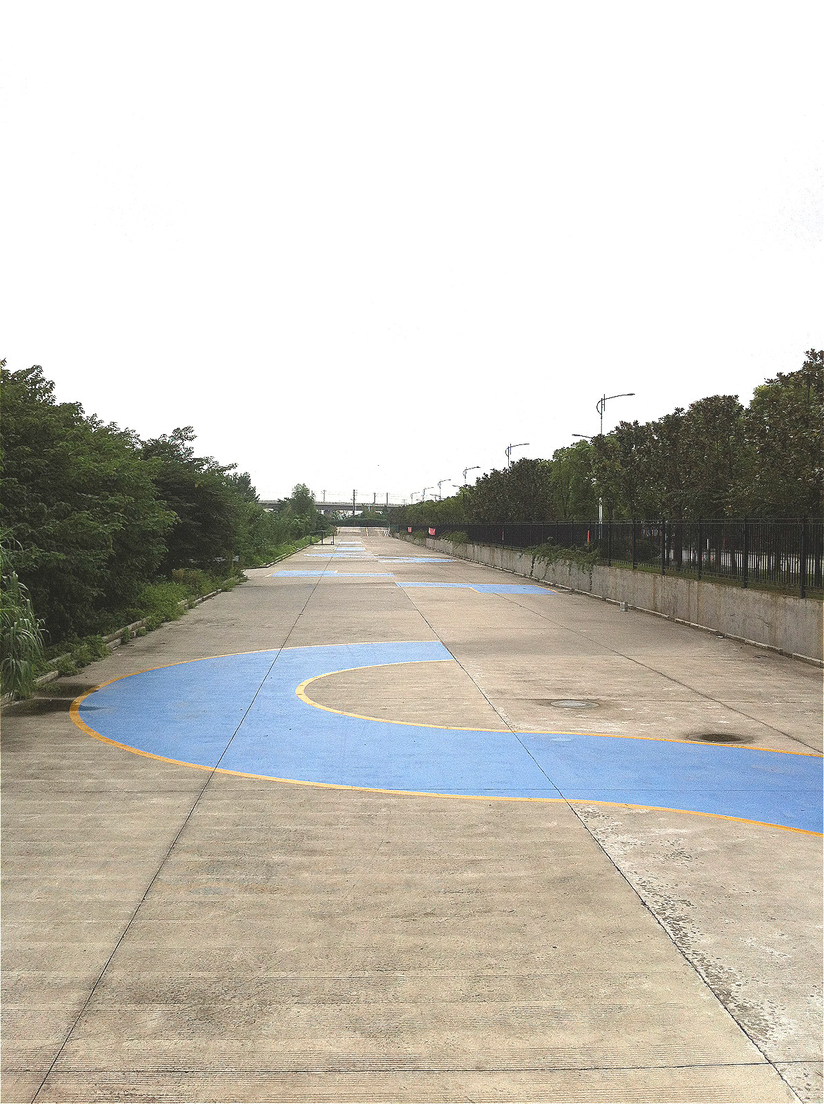 交院驾校训练场地现已提档升级，完全模拟考场设置，是您当仁不让的学驾好选择