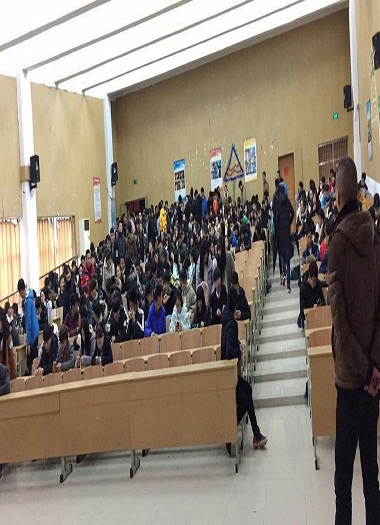 应团委邀请，我驾校给交院全体学生举办了一场专题演讲会